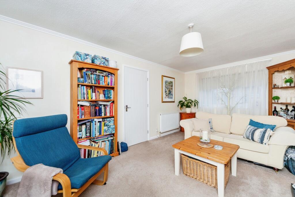 Living Room/Bedroom