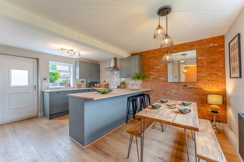 Kitchen Diner