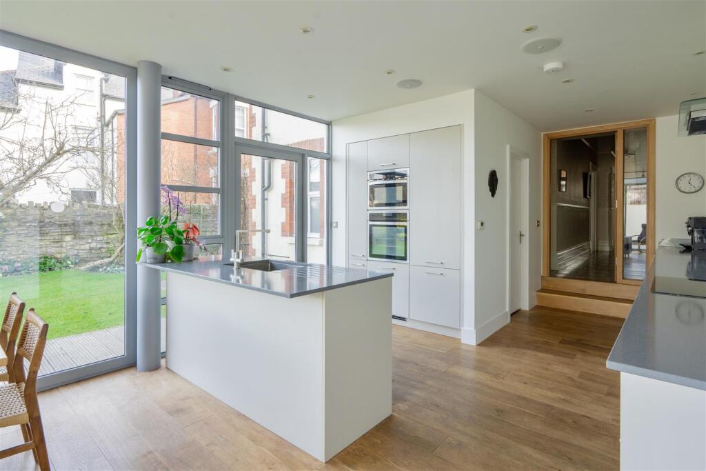 Kitchen/Family Room