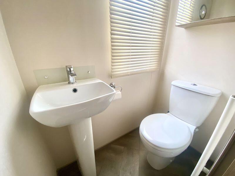 Ensuite Cloakroom