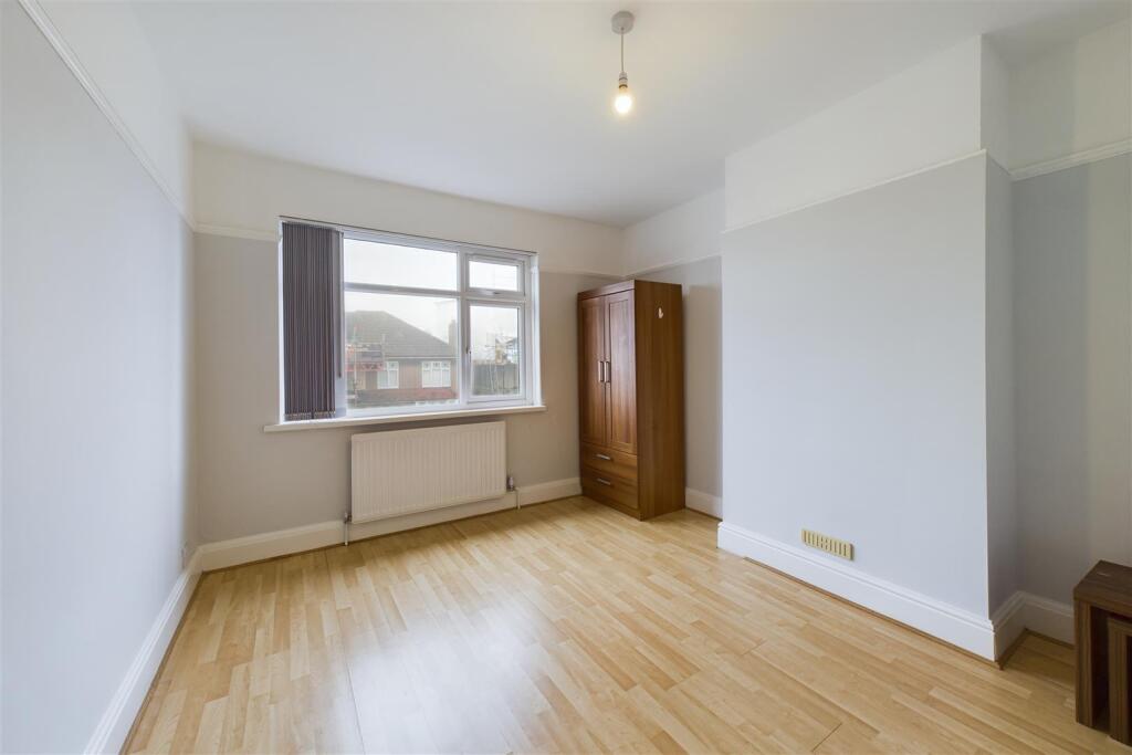 37, Kingsholm Road Southmead, Bristol, BS10 5LJ | 