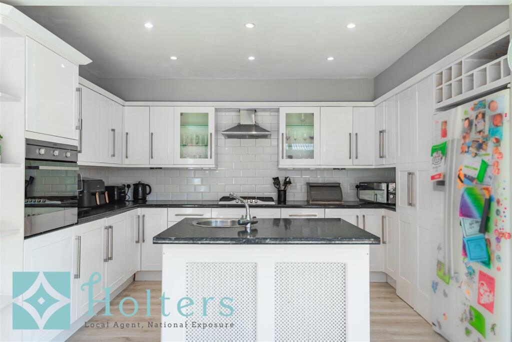 20 Ifron Road, Builth Wells-15.jpg