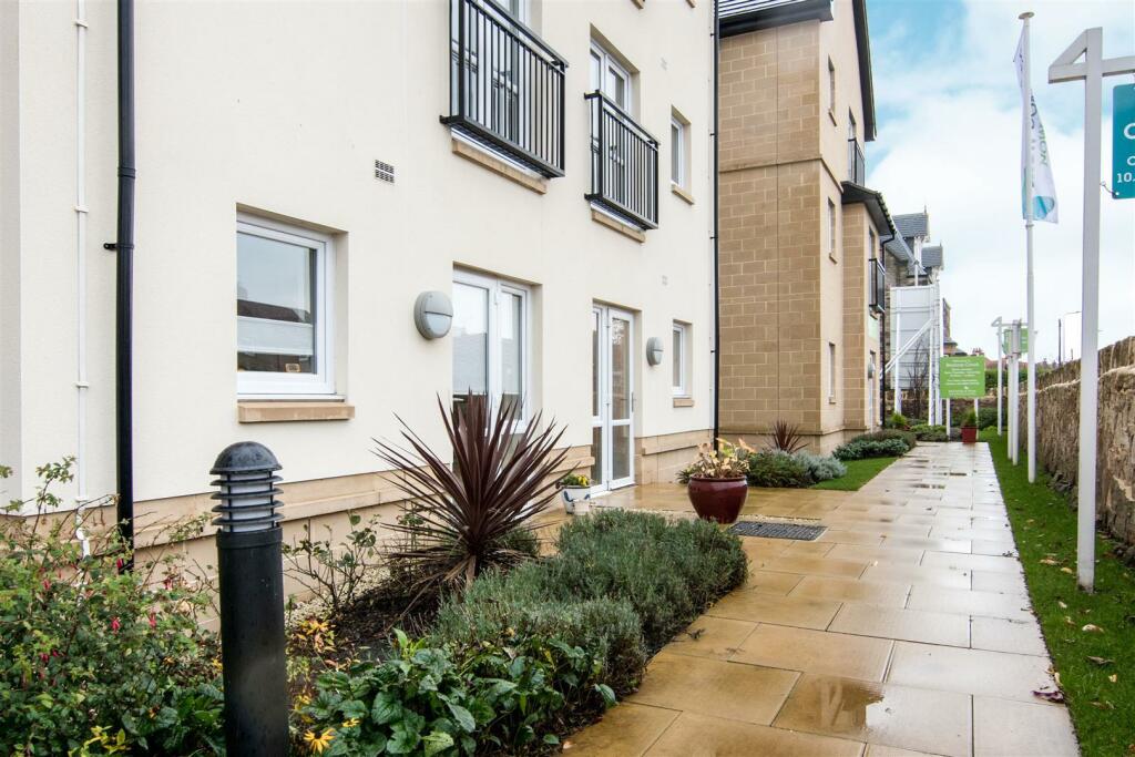 Beacon Court Front.jpg