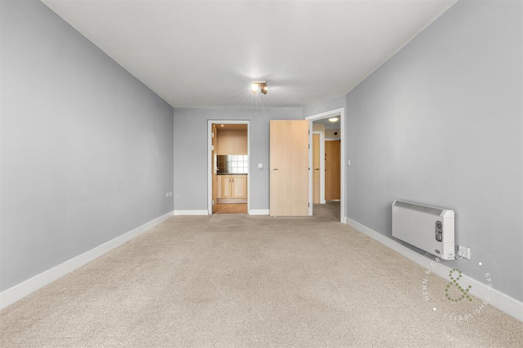 The Monico, Rhiwbina, Hern Crabtree (14).jpg