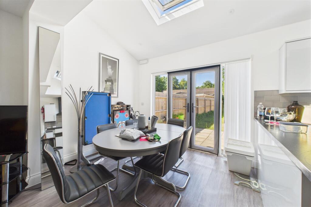 46 Frome Valley Road, Frenchay, Bristol BS16 1HE |