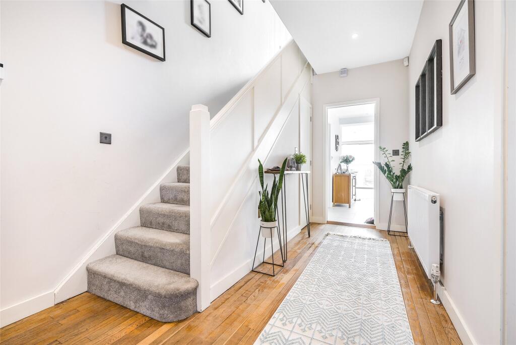 Hallway/Stairs