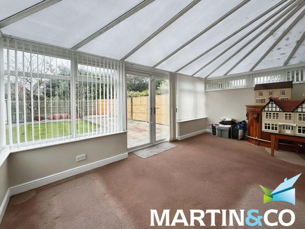 6eeb9b68-IMG-2025...