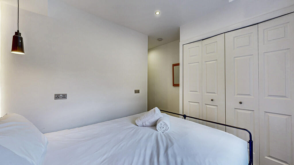 36-print-34B West...