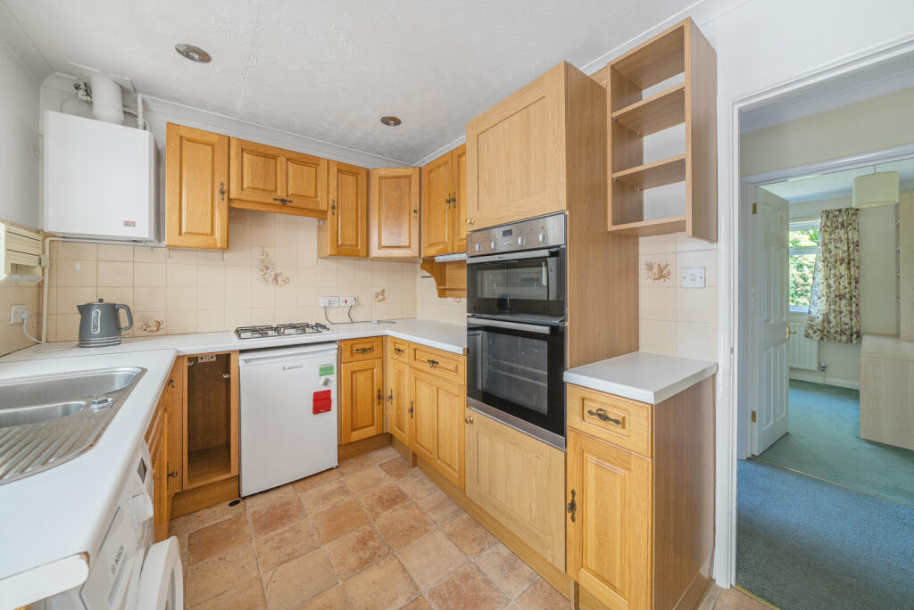 1305051-15-684c3c...