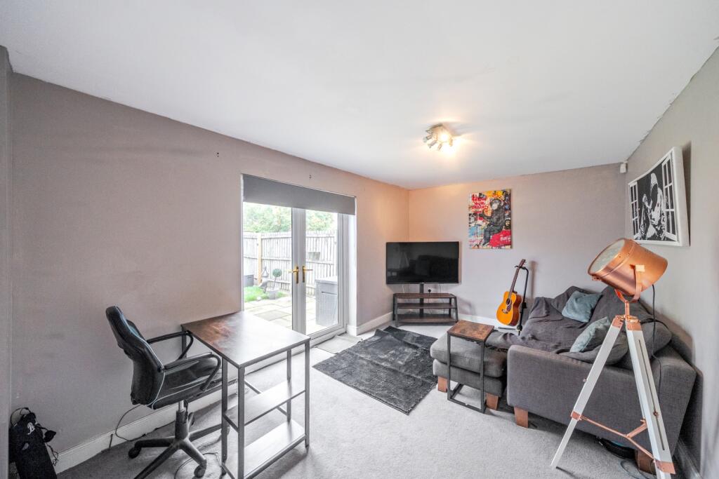 Ground floor bedroom 3 or family room