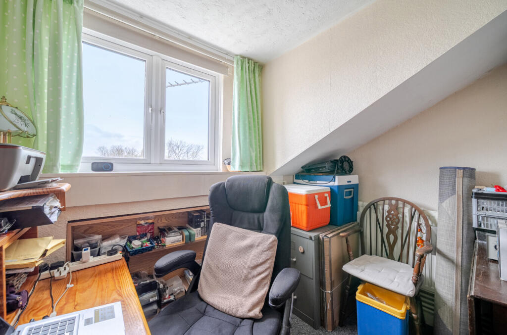 1374477-10-6908b1...