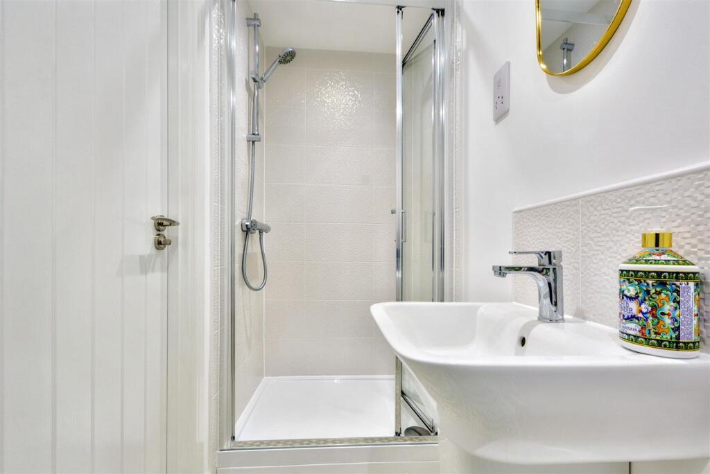 Ensuite_2.jpeg