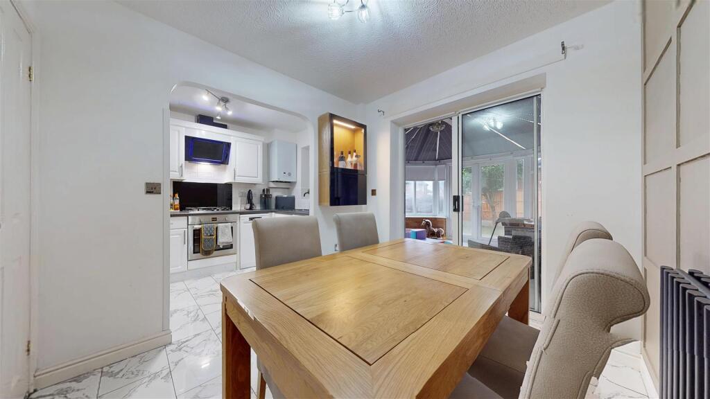 The-Hedgerows Dining Room