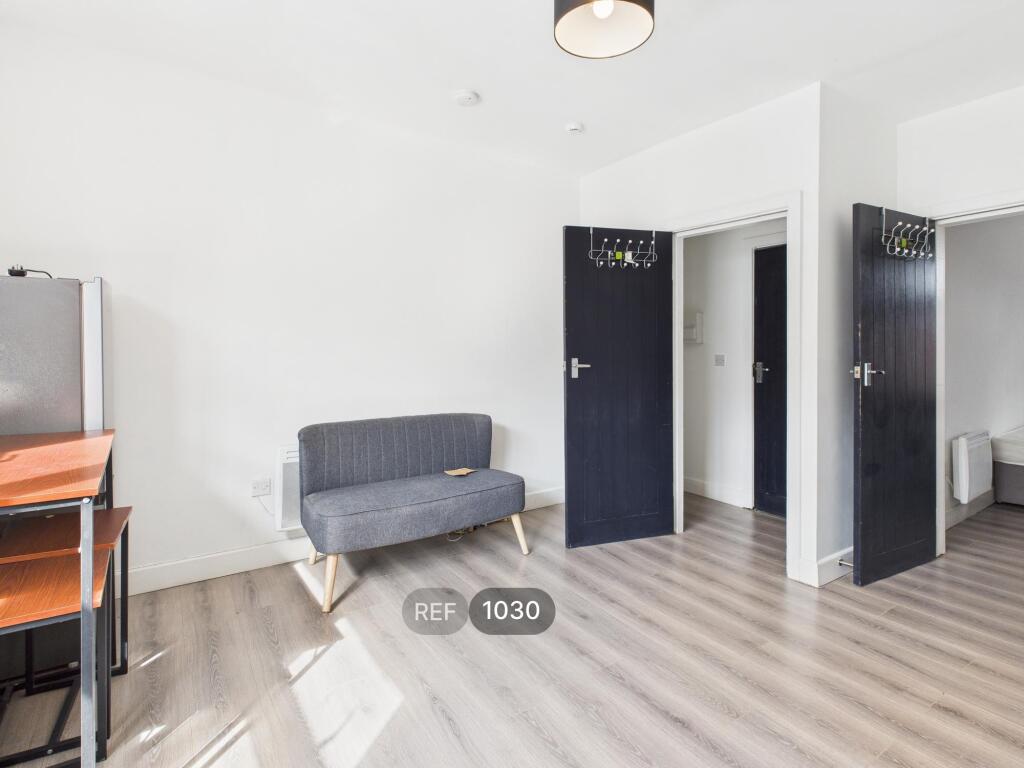 Kitchen &amp; Living area 1