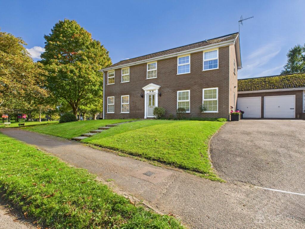 Front-of-House- Mark Stephens EweMove Newmarket an