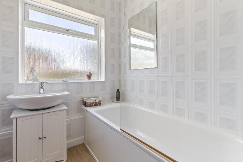 Mulberry Close, 4-008.JPG