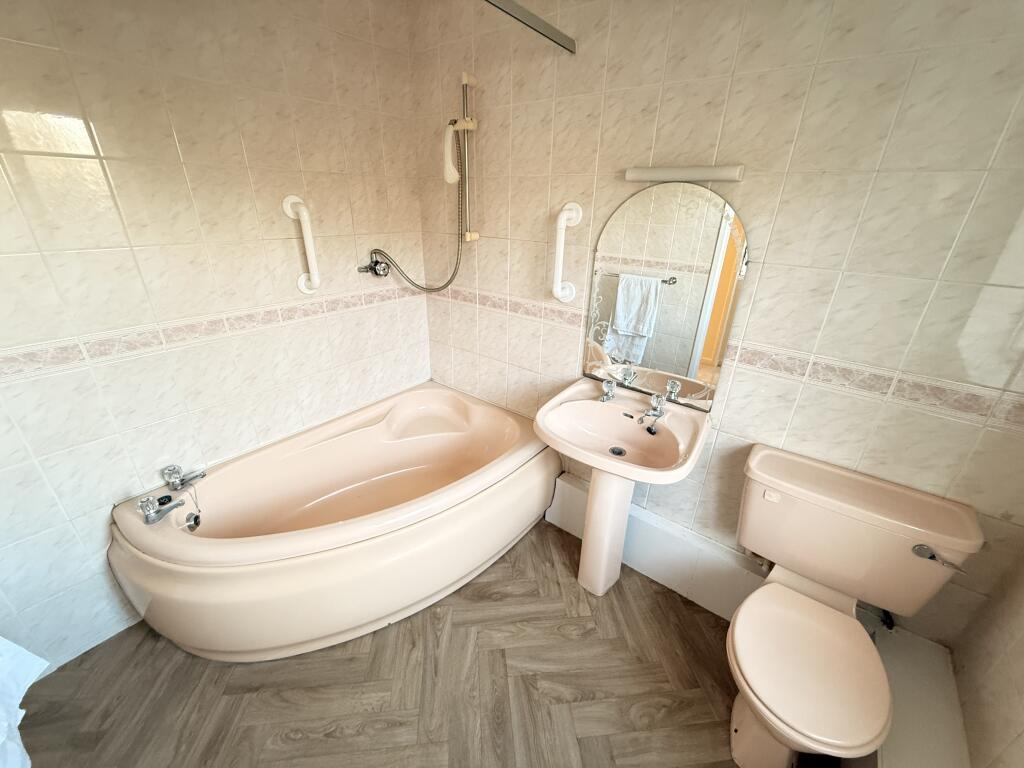 IMG 2210 T202511211115.jpg