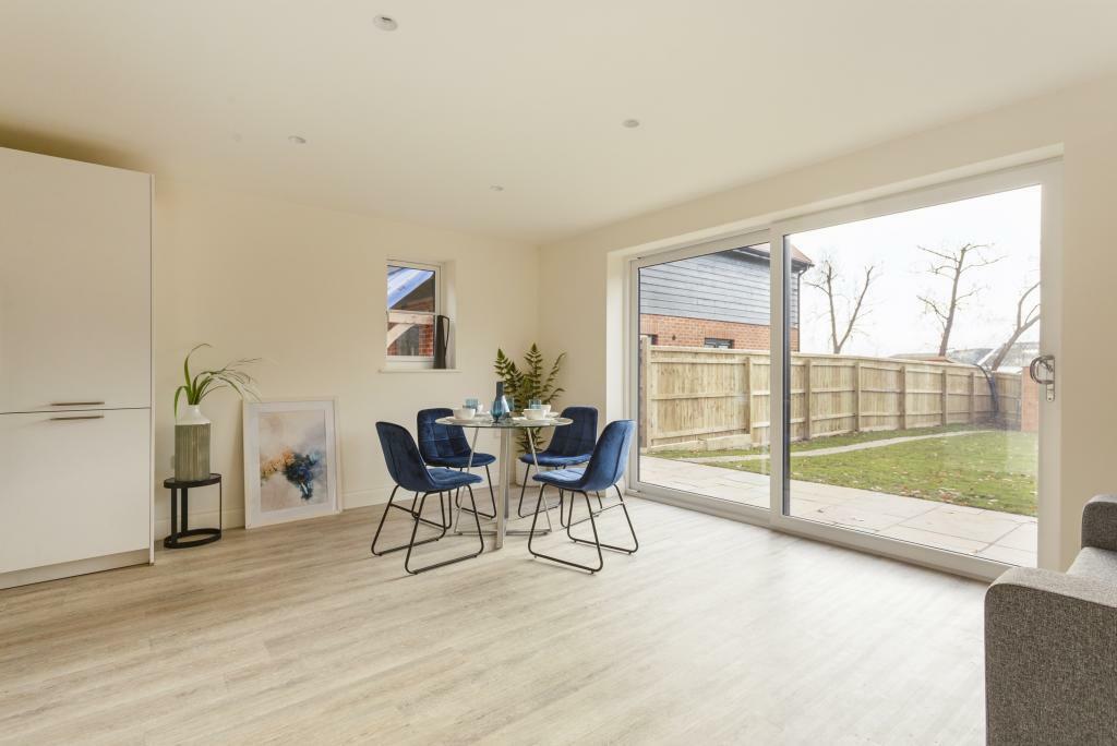 2 Farm Court 327826 (11).jpg