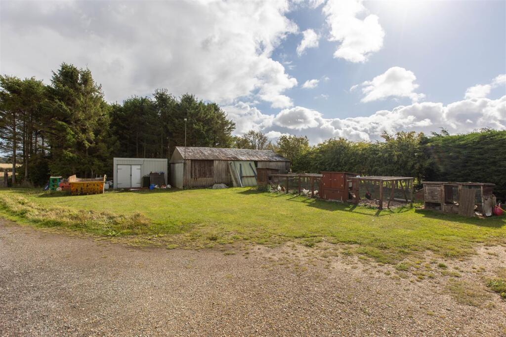 East Farm Barn External-8.jpg