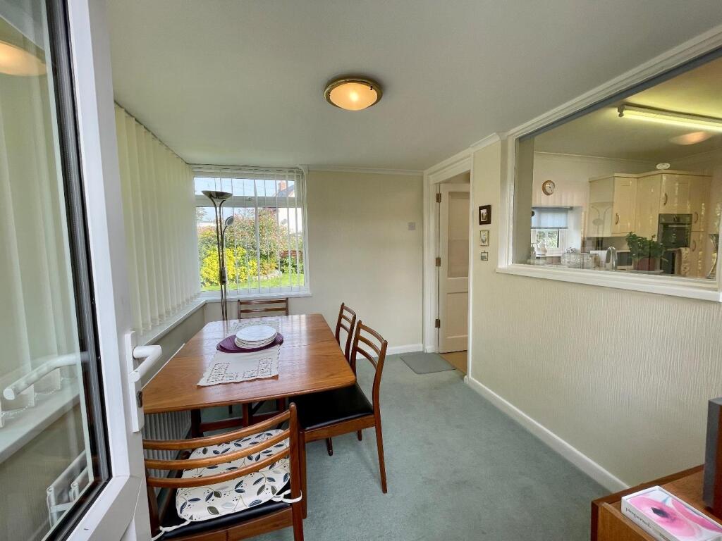 GARDEN ROOM