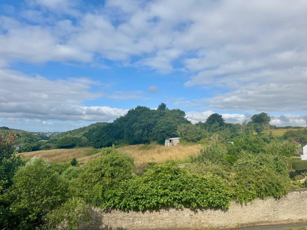 views to front el...