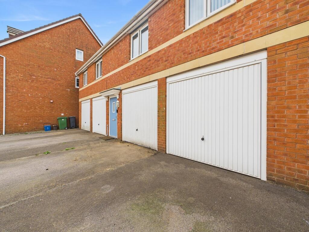 Garage &amp; Driveway