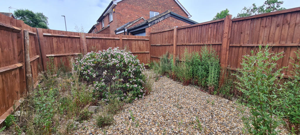 SEPARATE GARDEN