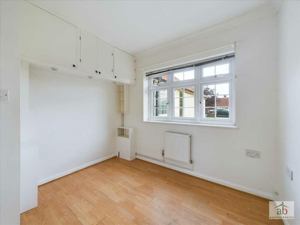 Bedroom 4/study