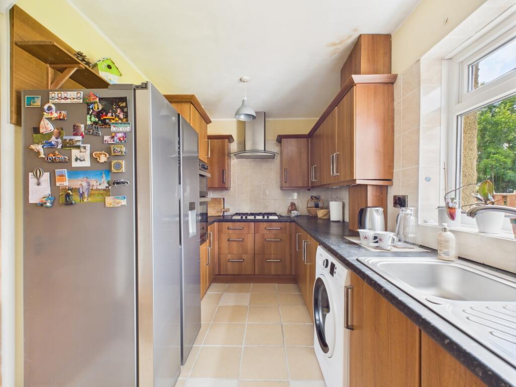 CAM03729G0-PR0085-STILL004