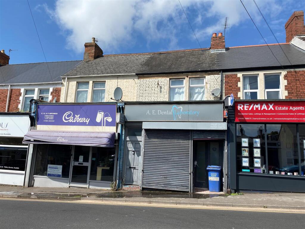 22a Park Crescent - front.jpg