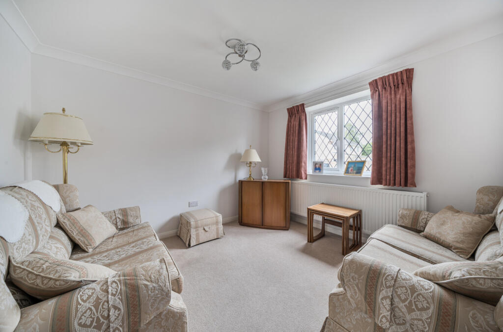 1353872-12-68c818...