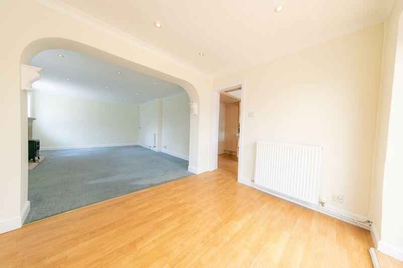 Dining room &amp; lounge