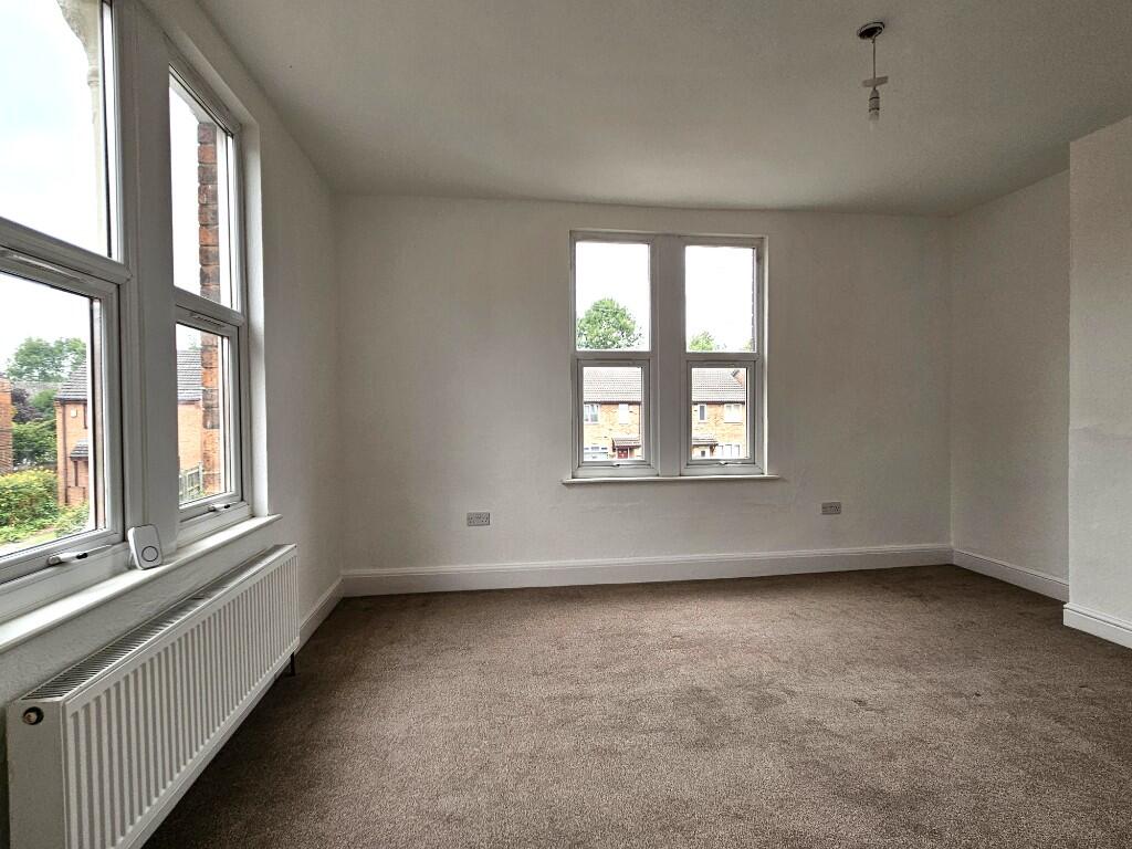 FRONT BEDROOM