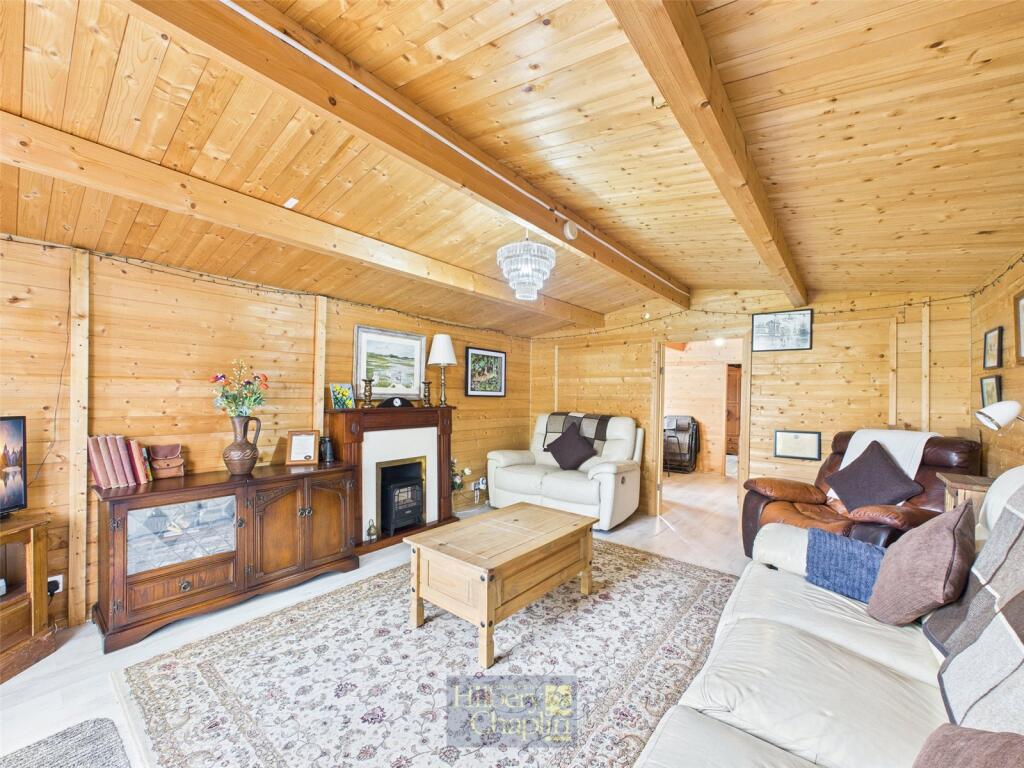 Outbuilding Lounge