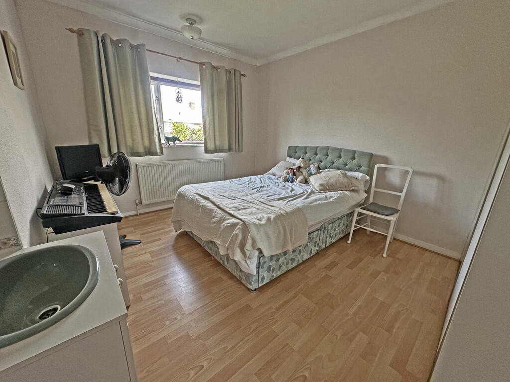 Second bedroom