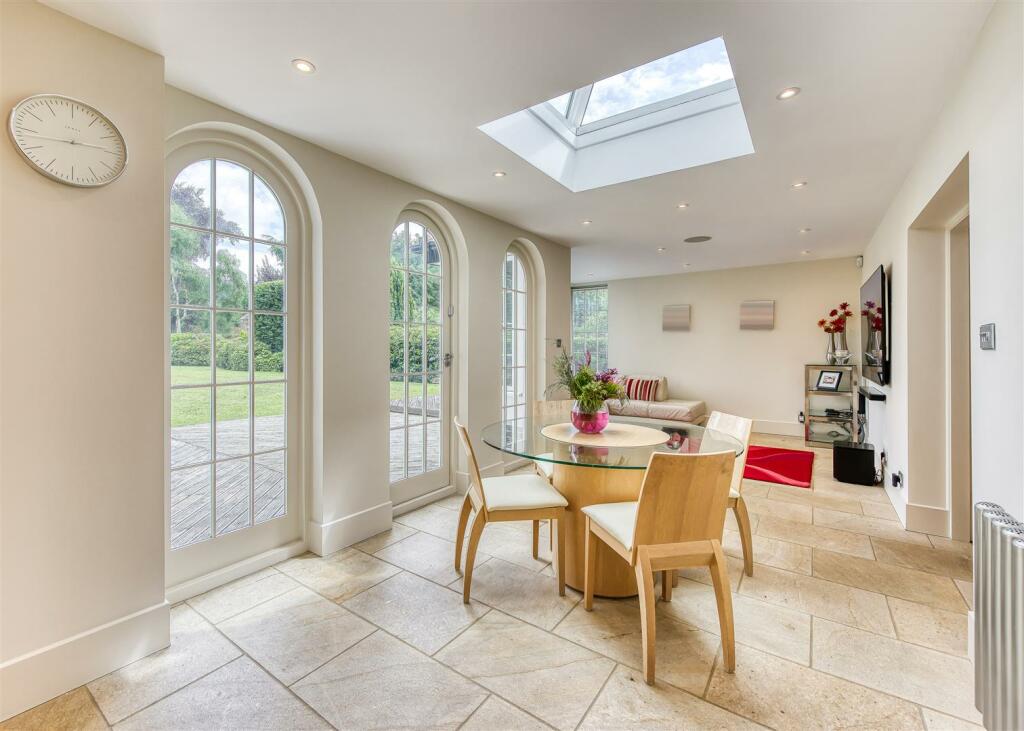 14 Wergs Hall Road-kitchen5.jpg
