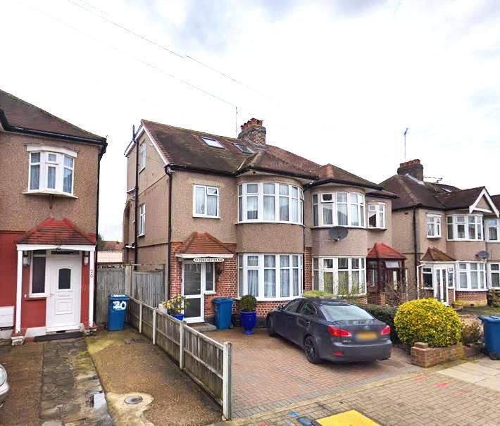 4 Bedroom Semi Detached House