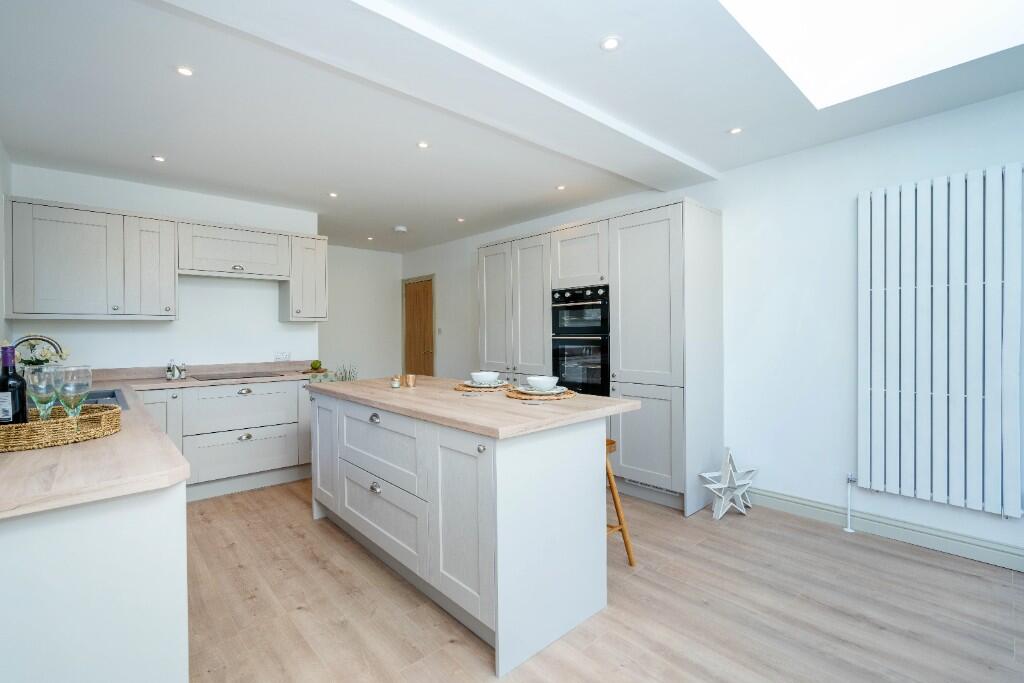 Kitchen Day Room