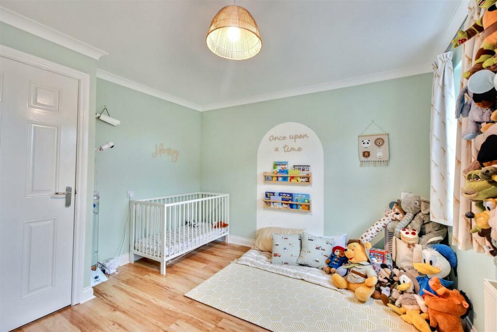 Bedroom 1_2.jpeg