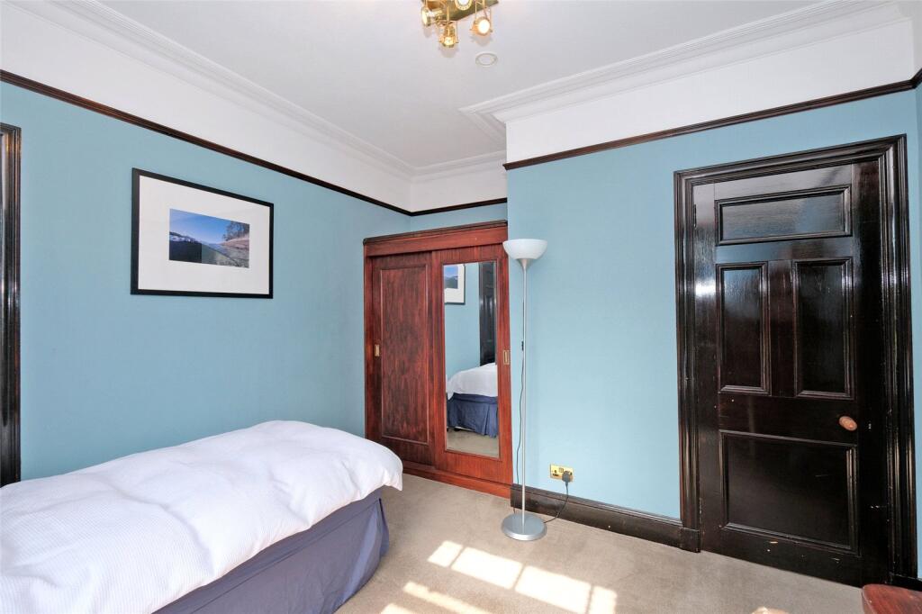 51 Albury Rd