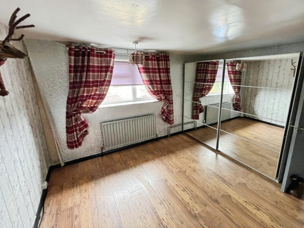 pbox-bedroom-326536.jpg