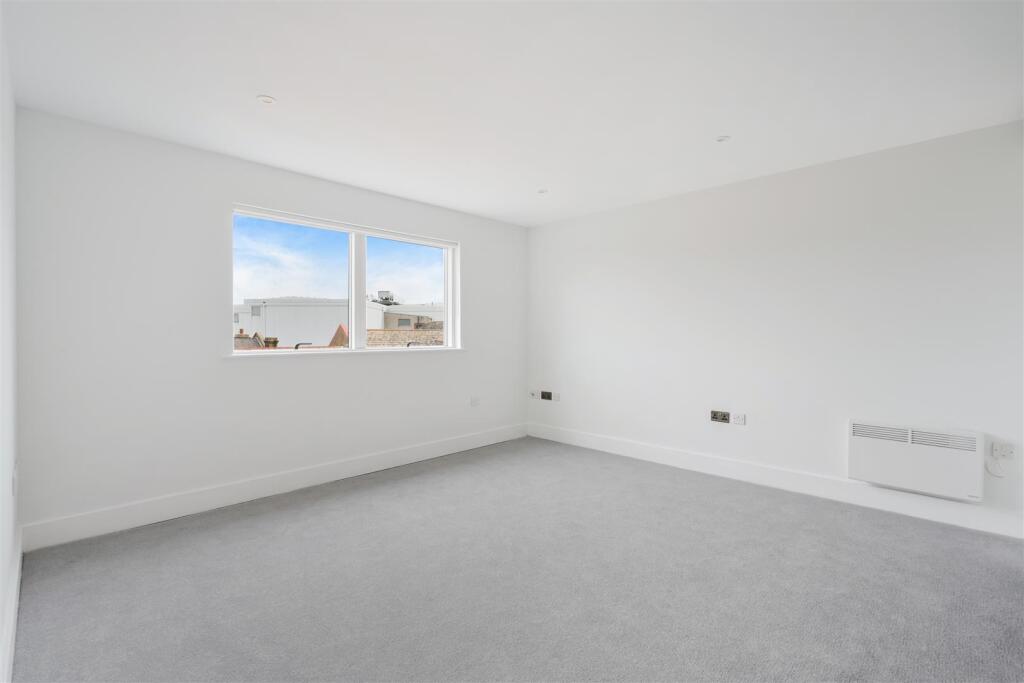 CAPITOL SQUARE (9).jpg