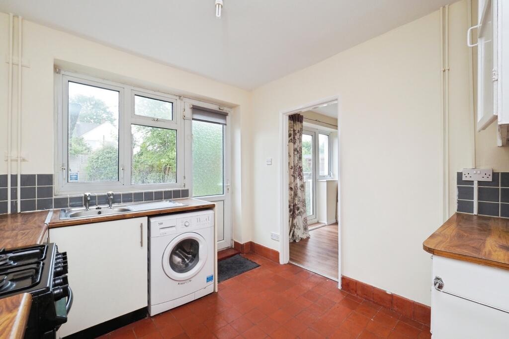 Fitted Kitchen