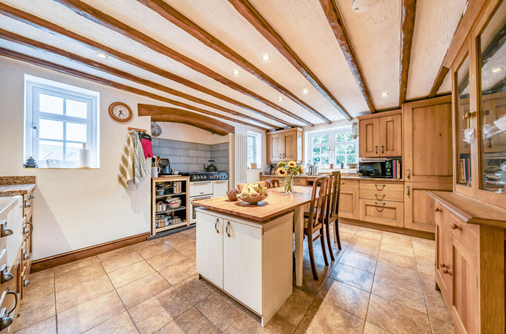 1362197-5-68e4132...