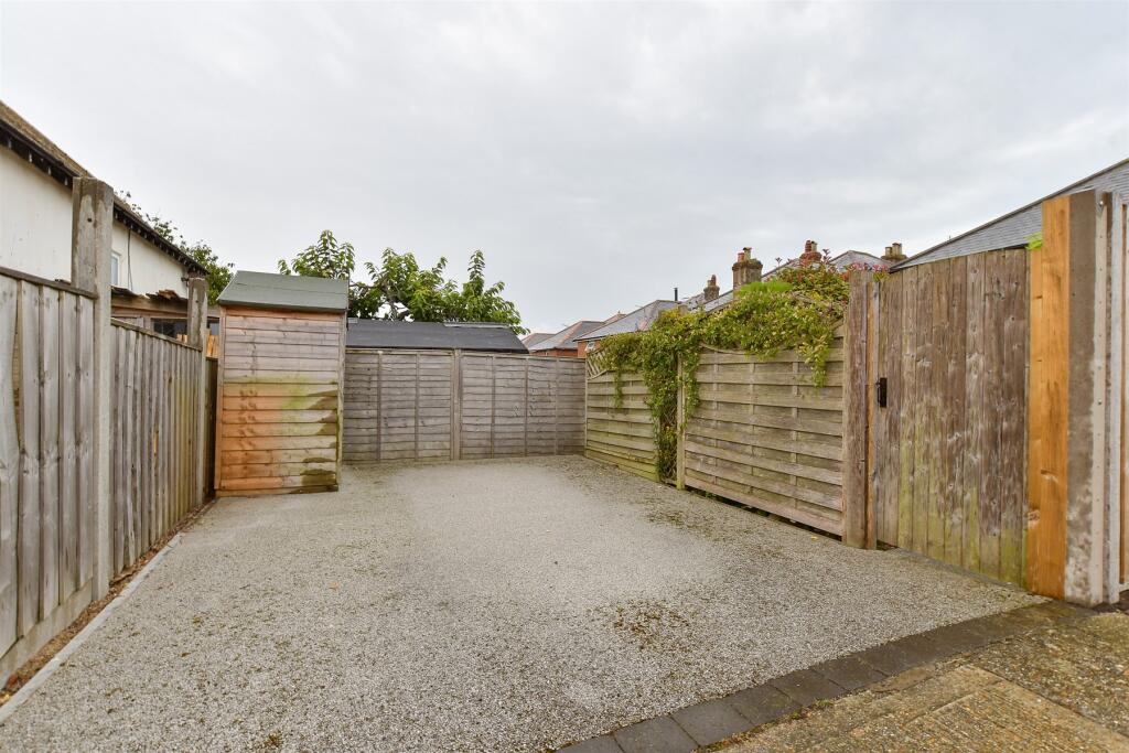 Driveway/Parking