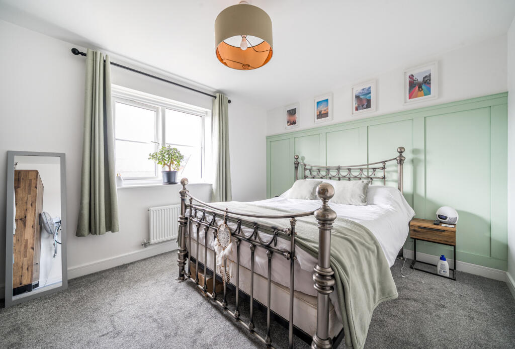 1347398-1-68b5696...