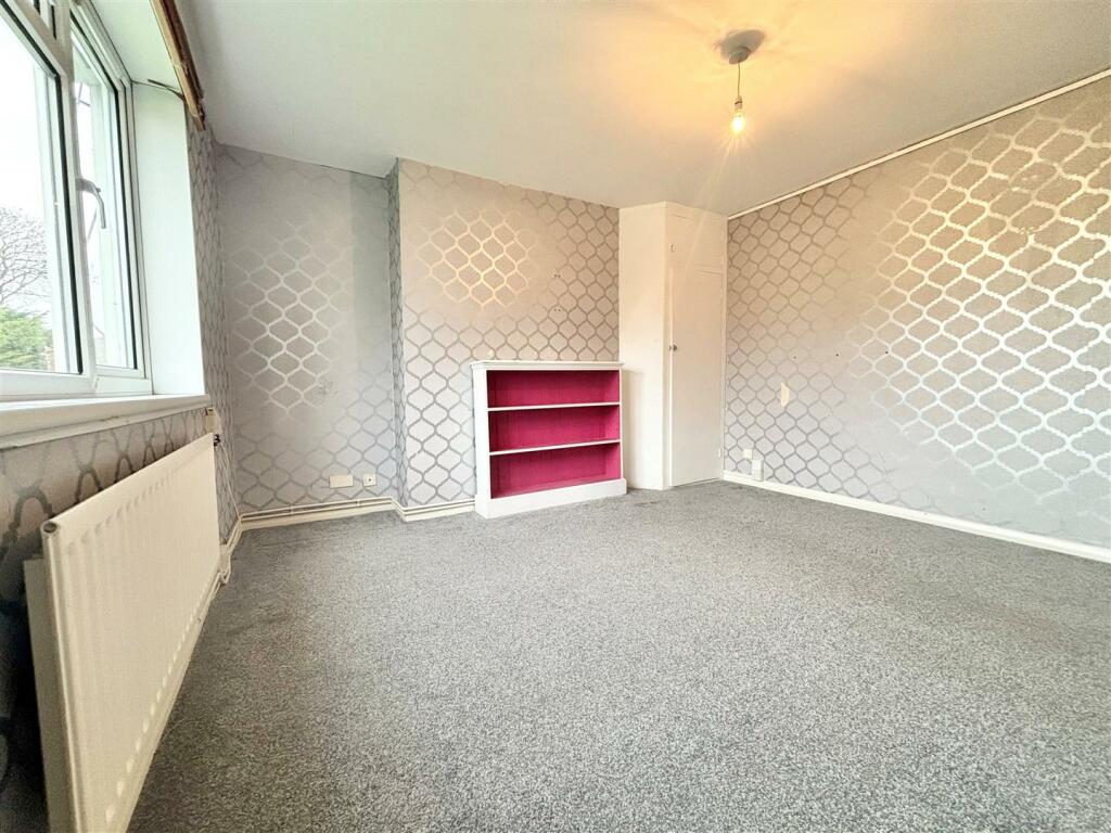 lounge2.jpg
