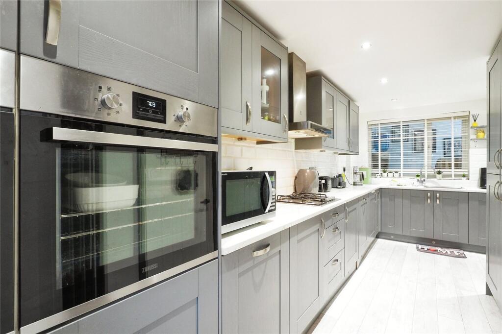Fitted Kitchen