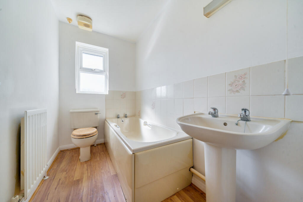 1321693-1-686cd9f...