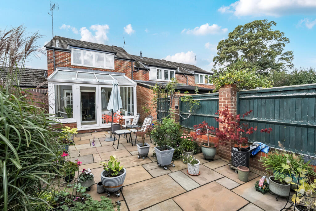 1350273-6-68c2ceb...